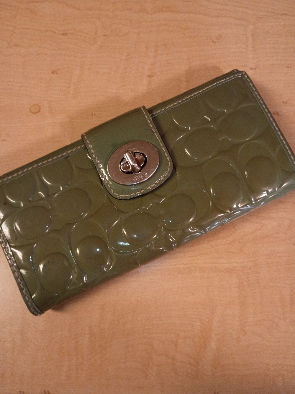 Coach Olive Green Patent Signature Turnlock Wallet